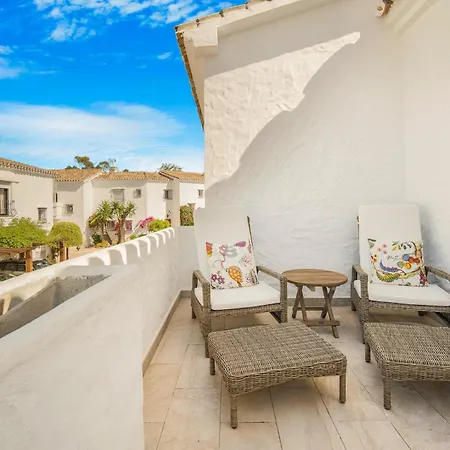 Gorgeous Townhouse Nueva Andalucia 4*