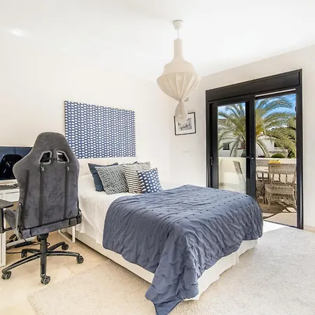 Gorgeous Townhouse Nueva Andalucia 4*